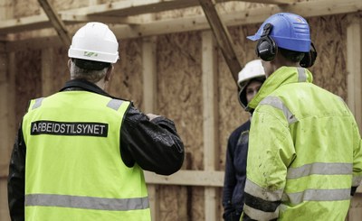 Samordnad kontroll viktigt i kampen mot svart arbete i Norge Samordnad kontroll viktigt i kampen mot svart arbete i Norge