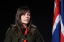 Katrín Jakobsdóttir tros bli isländsk statsminister