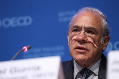 OECD: Krisen är över men kollektiva förhandlingar behövs för att öka lönerna OECD: Krisen är över men kollektiva förhandlingar behövs för att öka lönerna