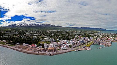 ”Samlingsregering” ska vända krisen i Akureyri
