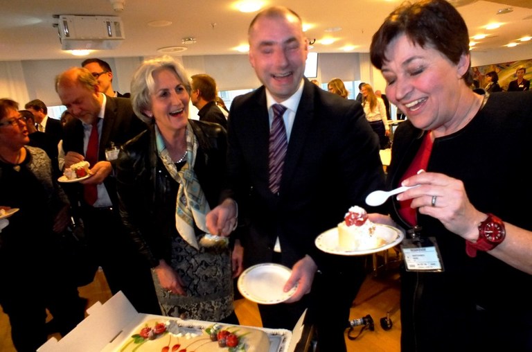 Tårta till LO Foto: Björn Lindahl