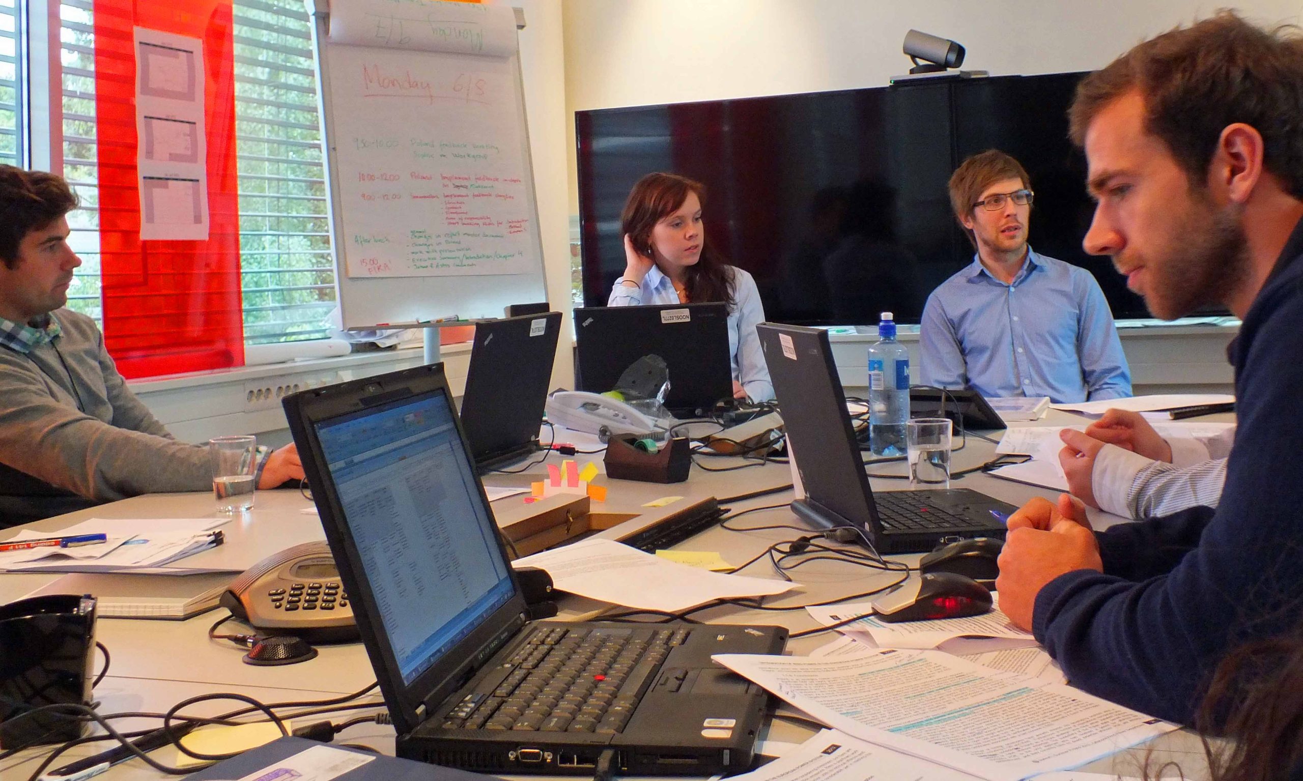 Overraskende mange voksne i Norden har svake lese- og regneferdigheter