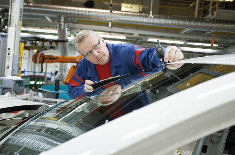 Valmet bilarbetare Foto: Valmet Automotive