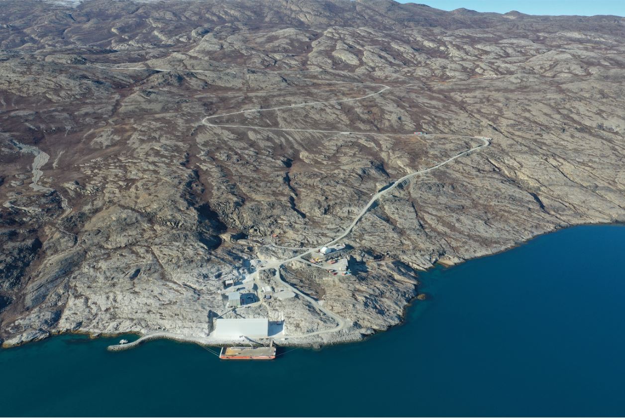 White Mountain (Qaqortorsuaq) Photo: Hudson Resources