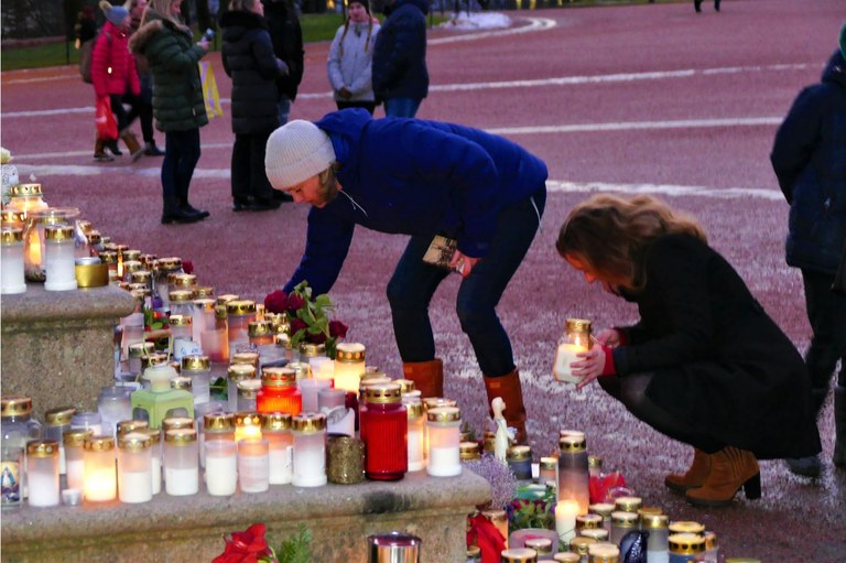 Ljus för Ari Behn Foto: Björn Lindahl