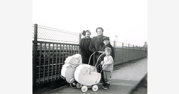 Gunnel Helander med grått Foto: Privat