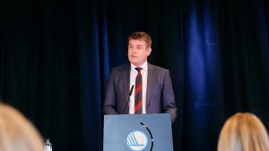 Pludselig er færøsk selvstændighed et tema igen