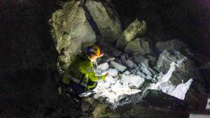 Rika på järnmalm, fattiga på invånare