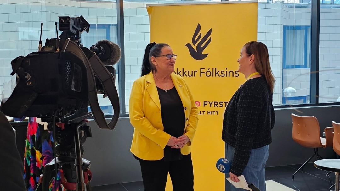 Inga Sæland, intervjues, partimøte, foto: Folkets parti Inga Sæland, intervjues, partimøte, foto: Folkets parti