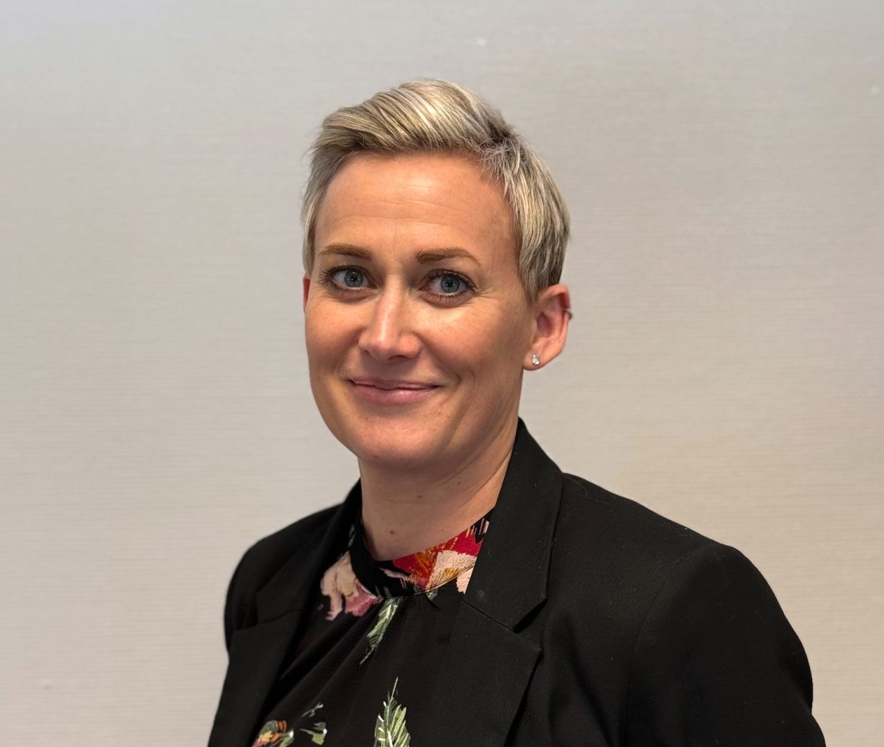 Astrid Louise Andersen, Leder, Avdeling for service, kommunikasjon og digitalisering, Evje og Hornnes kommune