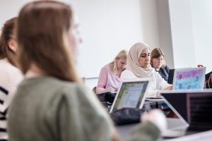 Ny ILO-rapport: Det må satses mer på livslang læring