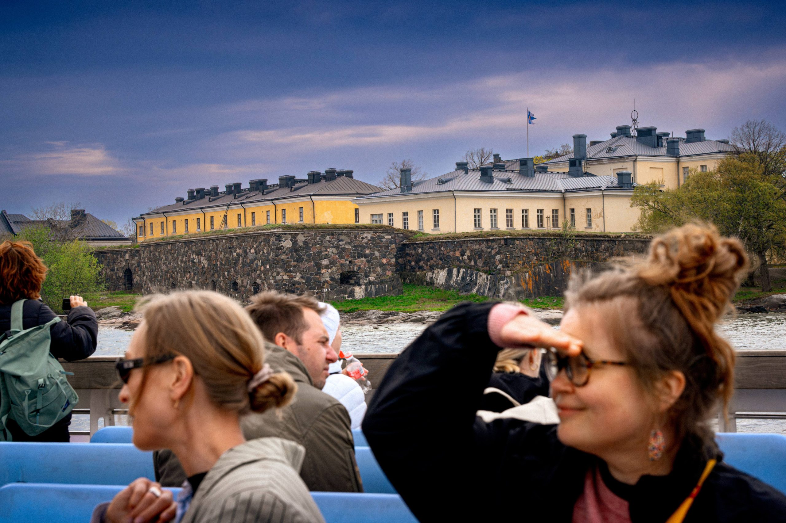 Livet på Sveaborg – idyll mellan kanoner och kaffetermos